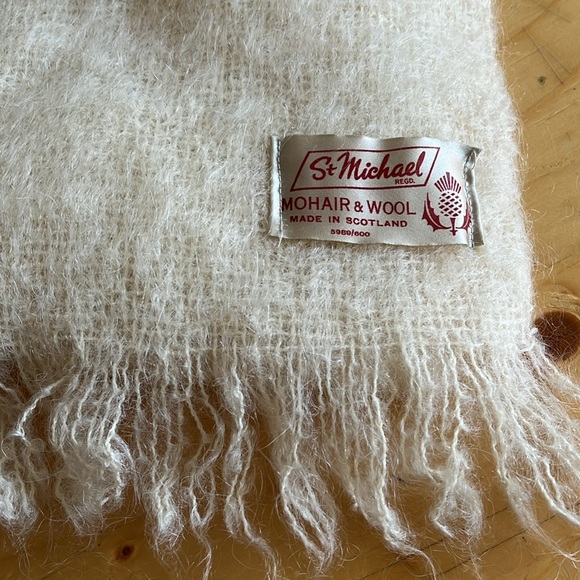 Vintage mohair and wool scarf - Picture 3 of 5
